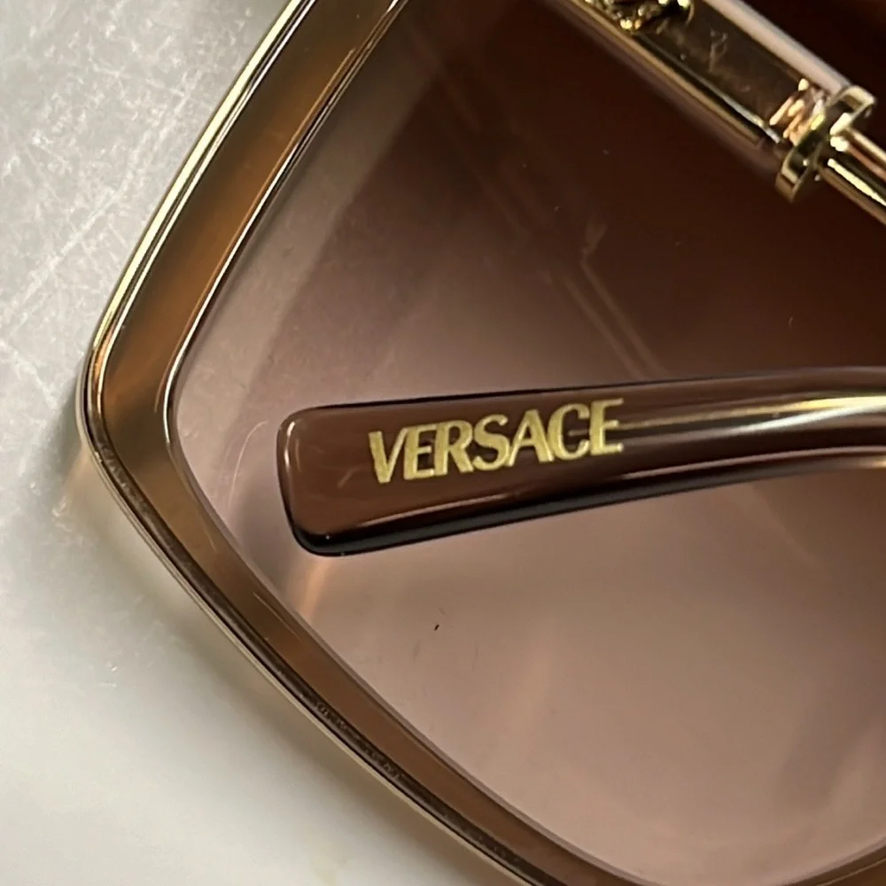 Versace nib see