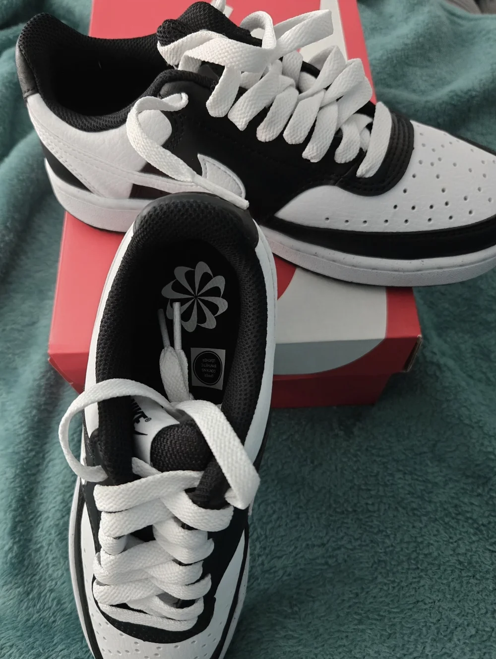 Nike recraft swoosh