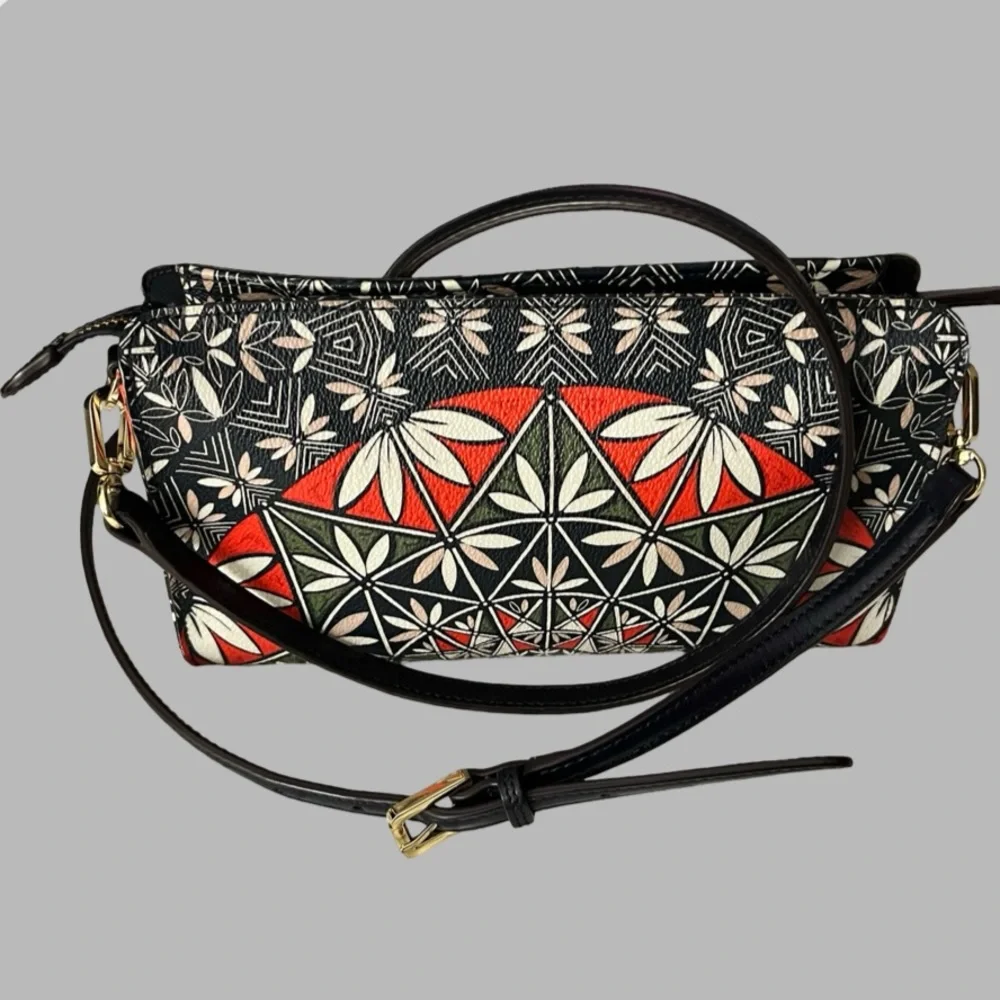 Tory Burch excellent adjustable