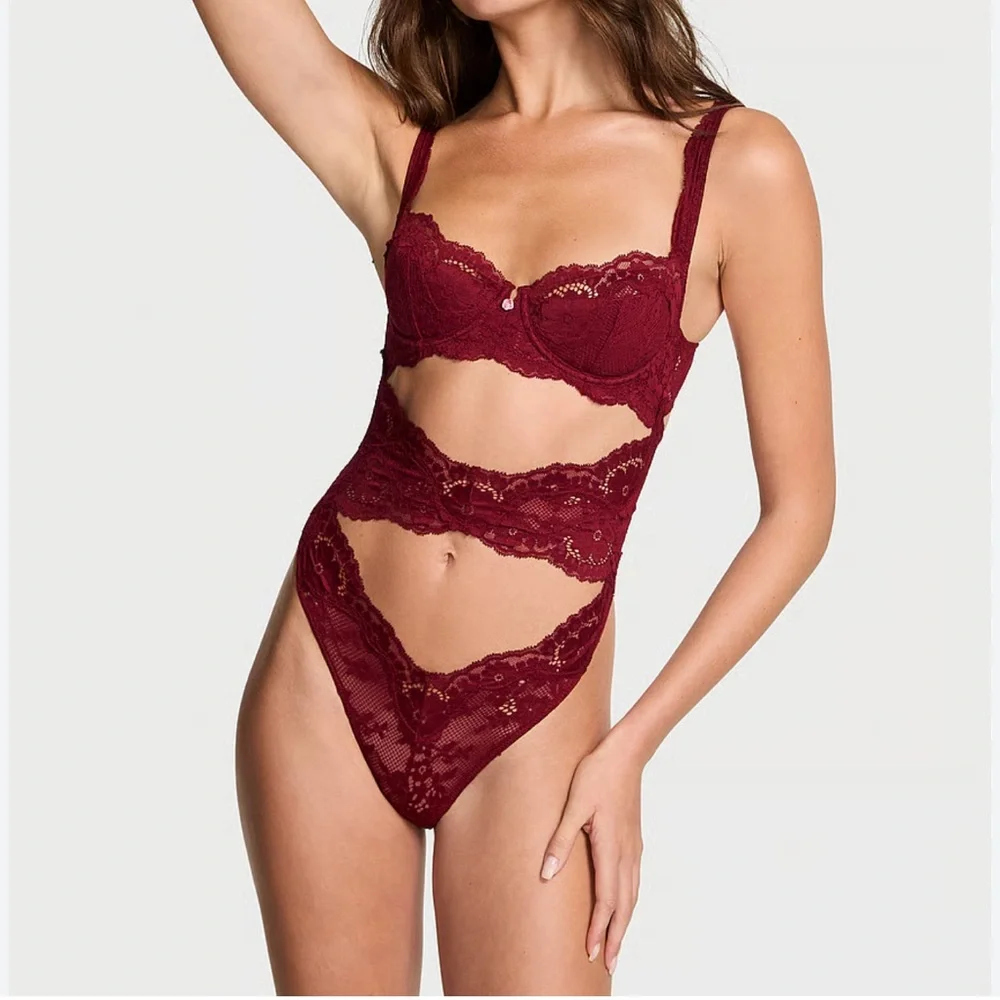 Victoria’s secret Dare to dream uplift Burgundy Lace balconette Teddy size L