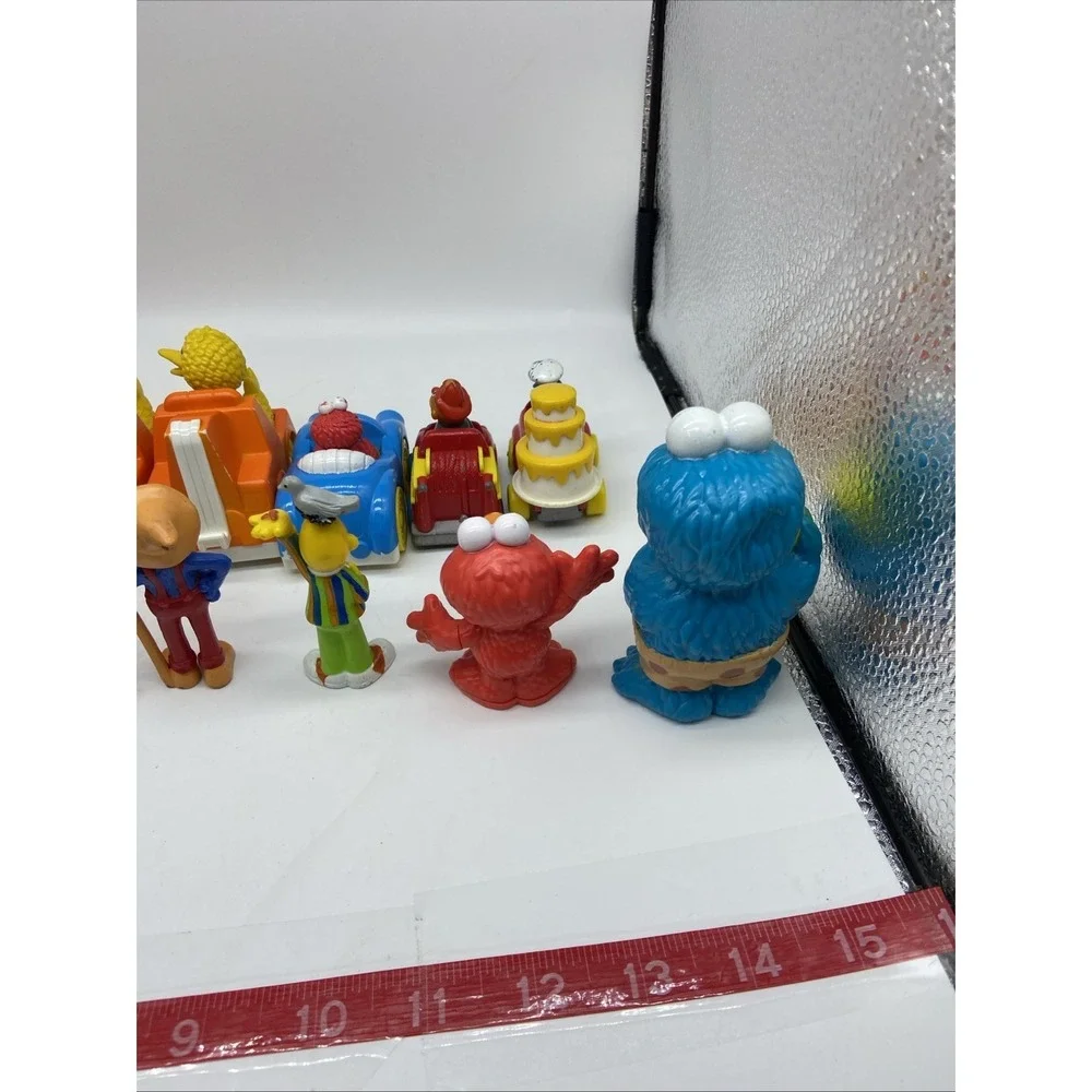 Sesame Street Figures & Muppets  Lot (14) Some Vintage Big Bird Gonzo Ernie Burt