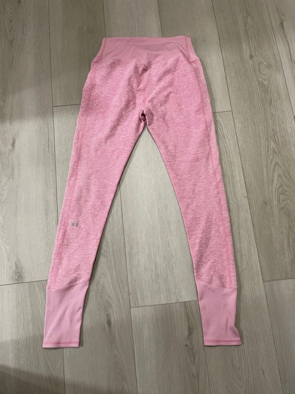 ALO Yoga comfortable pink