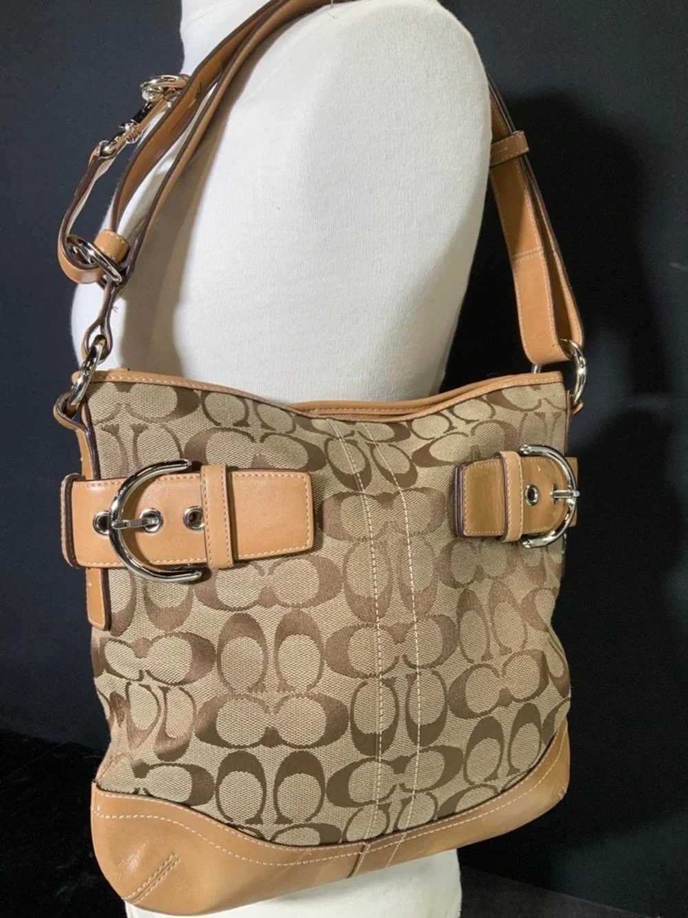 Coach 3574 Signature Canvas Soho Shoulder Purse