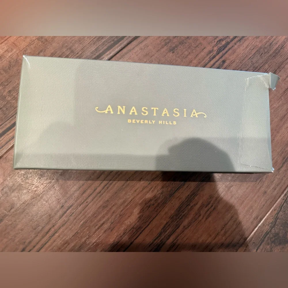 Anastasia Beverly Hills anastasia nouveau