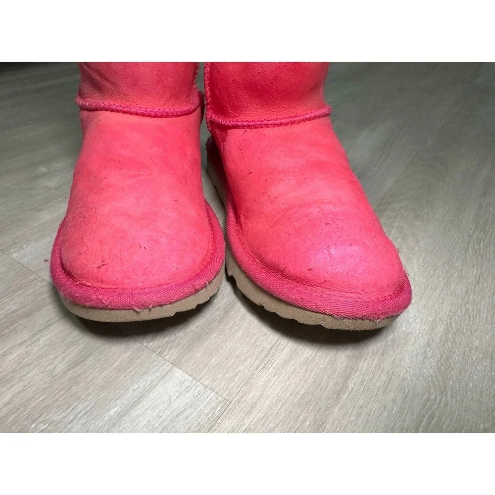 UGG Australia brighten any