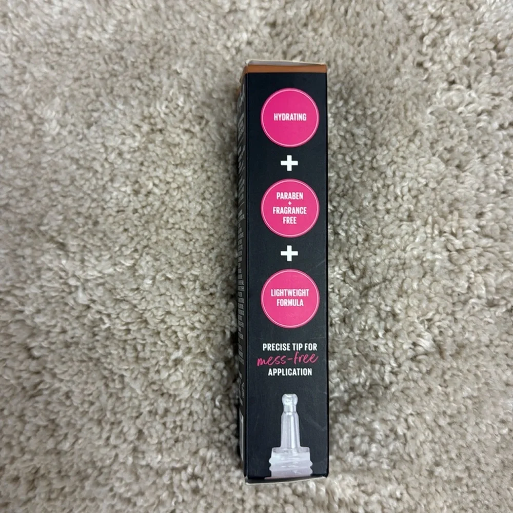 NIB LA Girl Tinted Foundation -‎ Almond GLM764