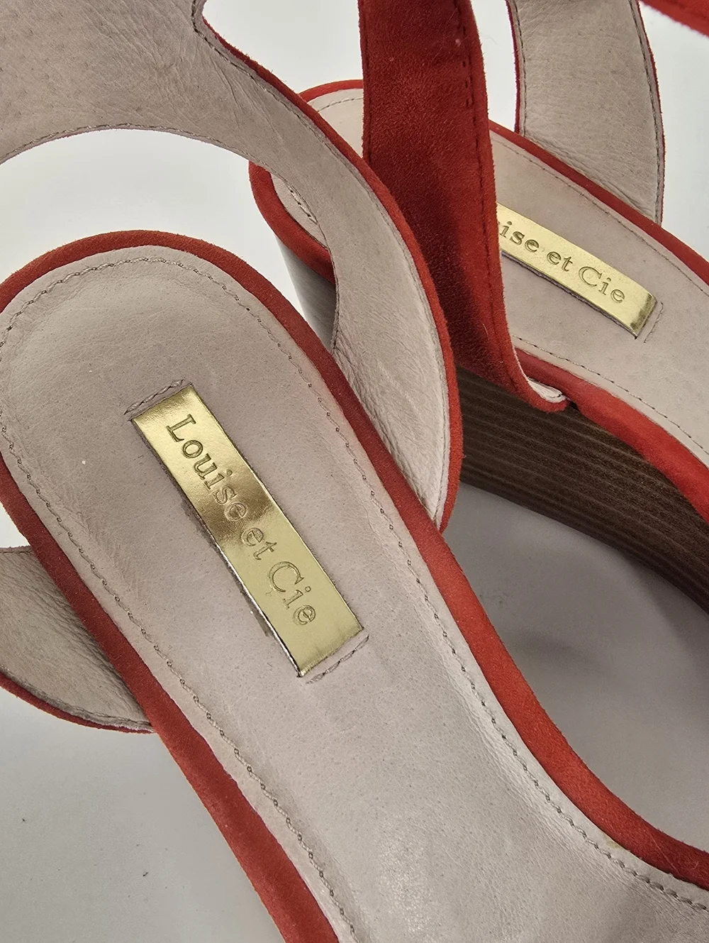 Louise et Cie gently used