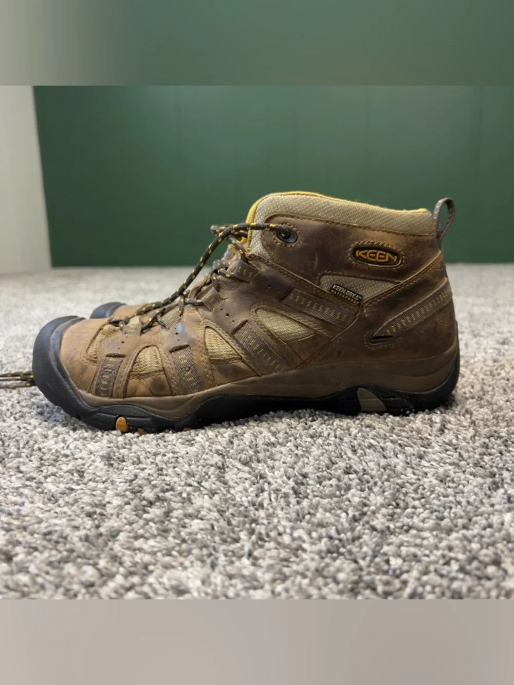KEEN Brown and Tan Waterproof Men's Hiking Boots