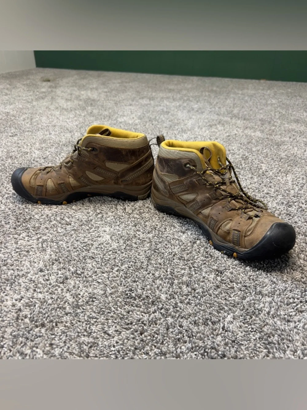 KEEN Brown and Tan Waterproof Men's Hiking Boots