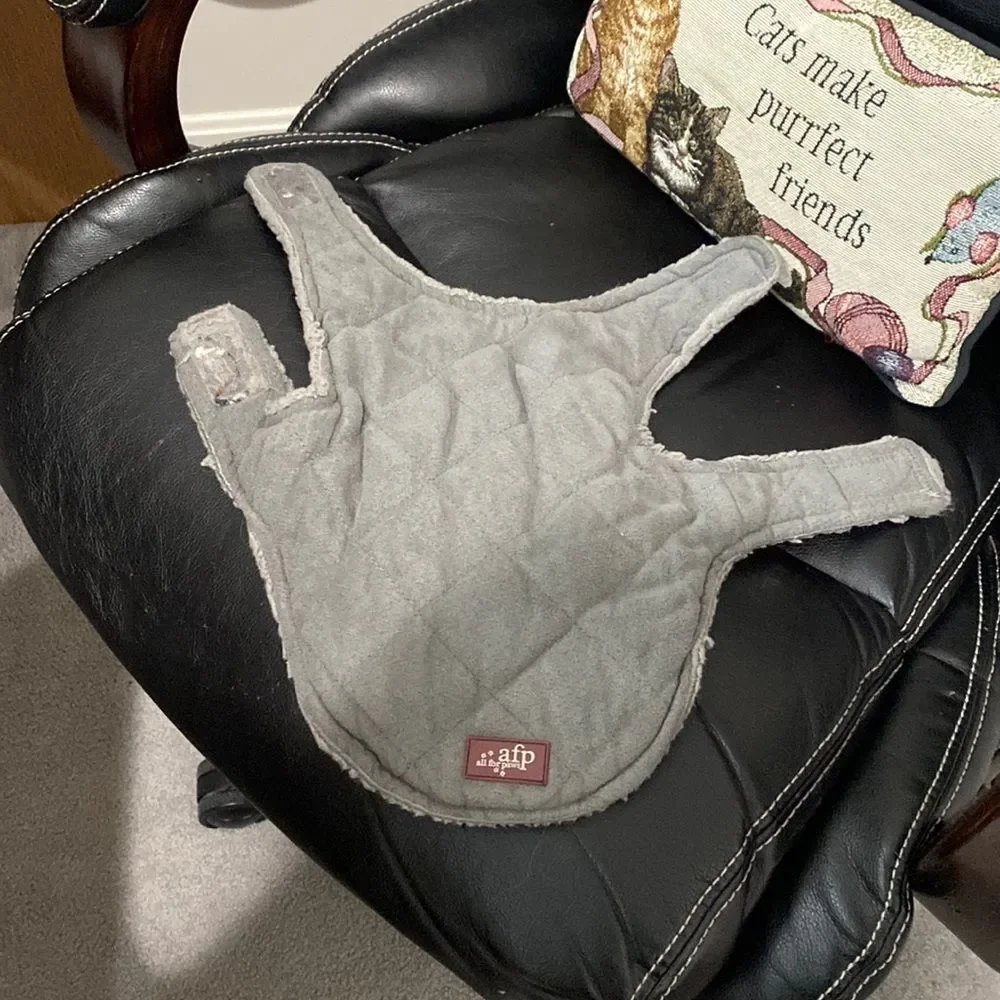 For small cat or dog AFP means all four paws, a nice warm coat for your pet grey
