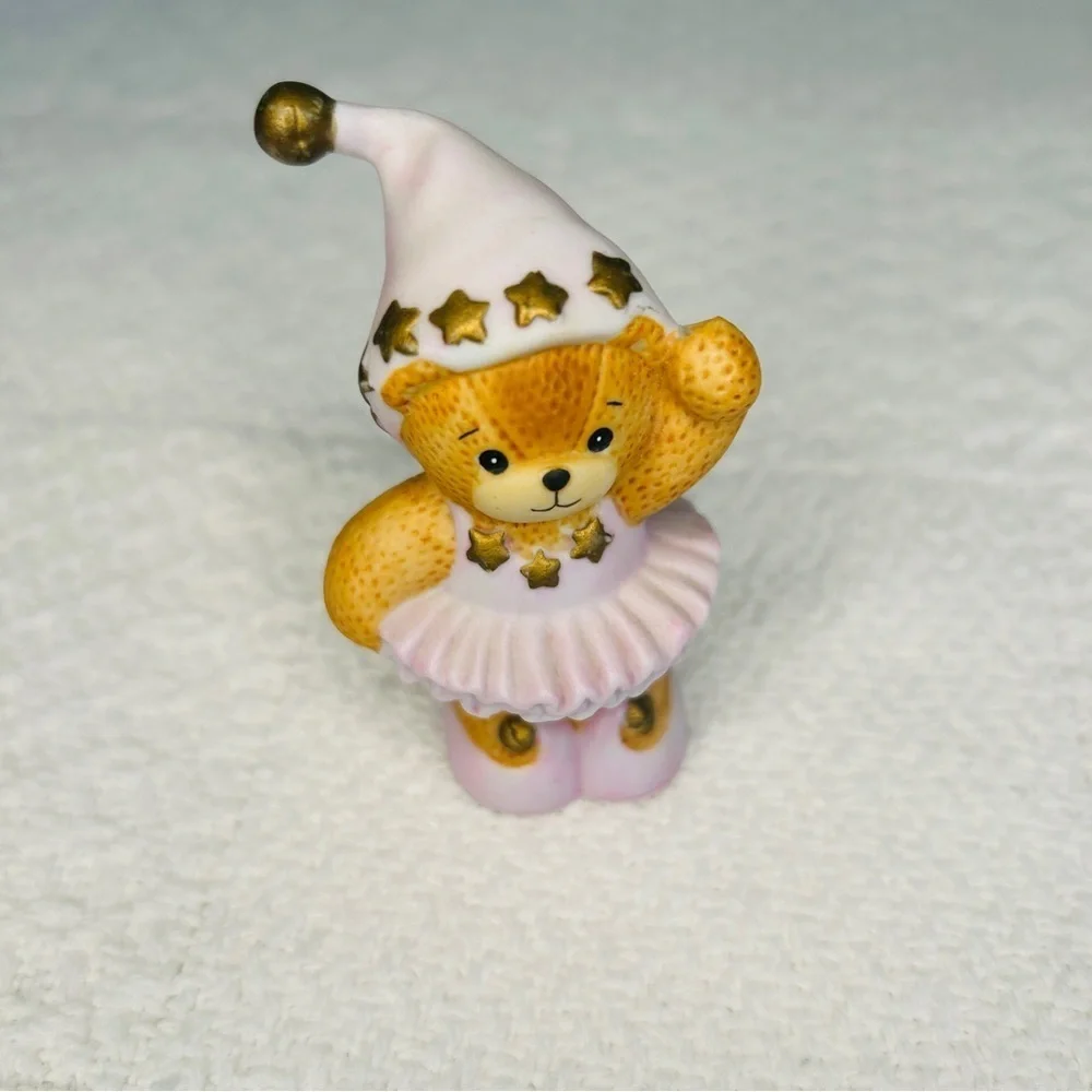 Enesco brand lucy