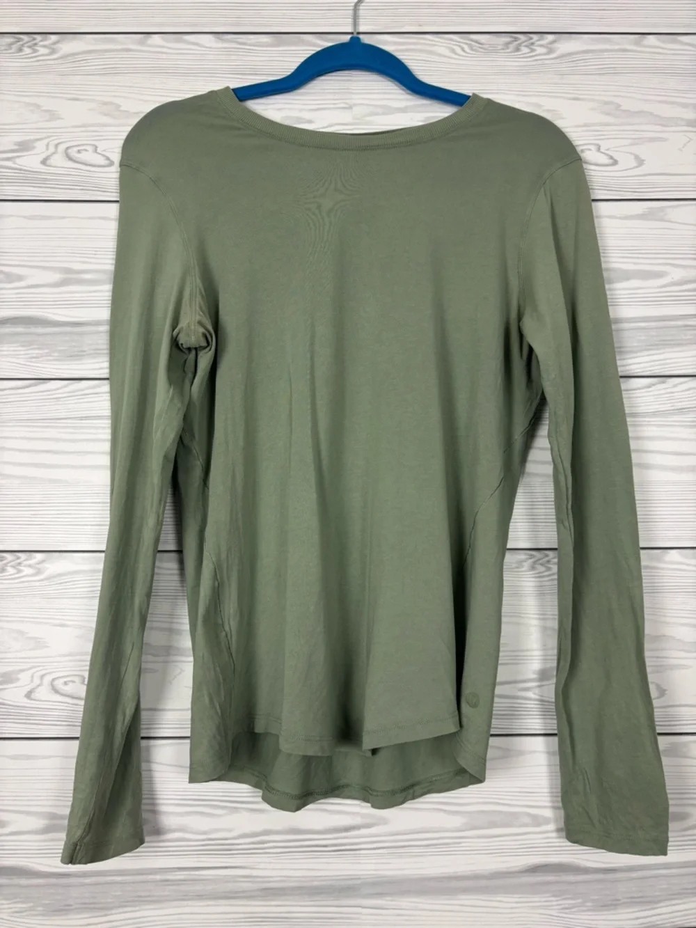 Lululemon Long Sleeve Crewneck green shirt size 8/10 (M/L)?