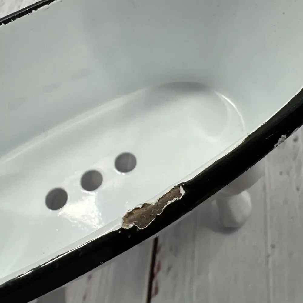 Midwest white bathtub