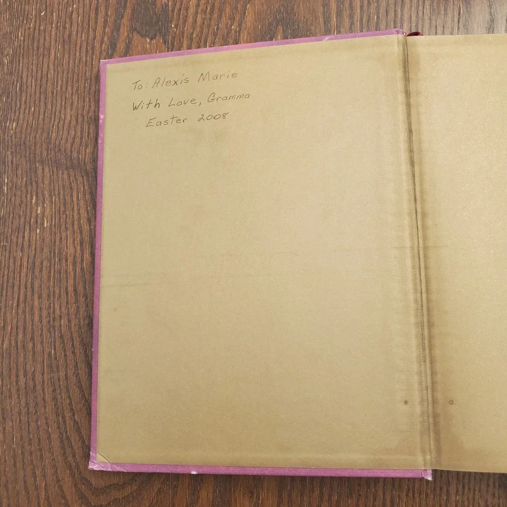 N/A girls book