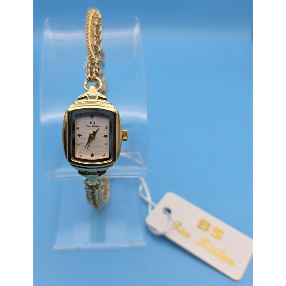 Bee‎ Sister Women's Goldtone Bracelet Watch 7in New #0341