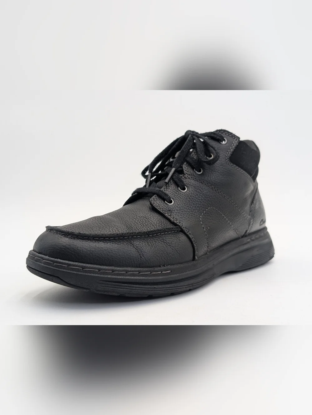 Clarks finished maintaining contrast