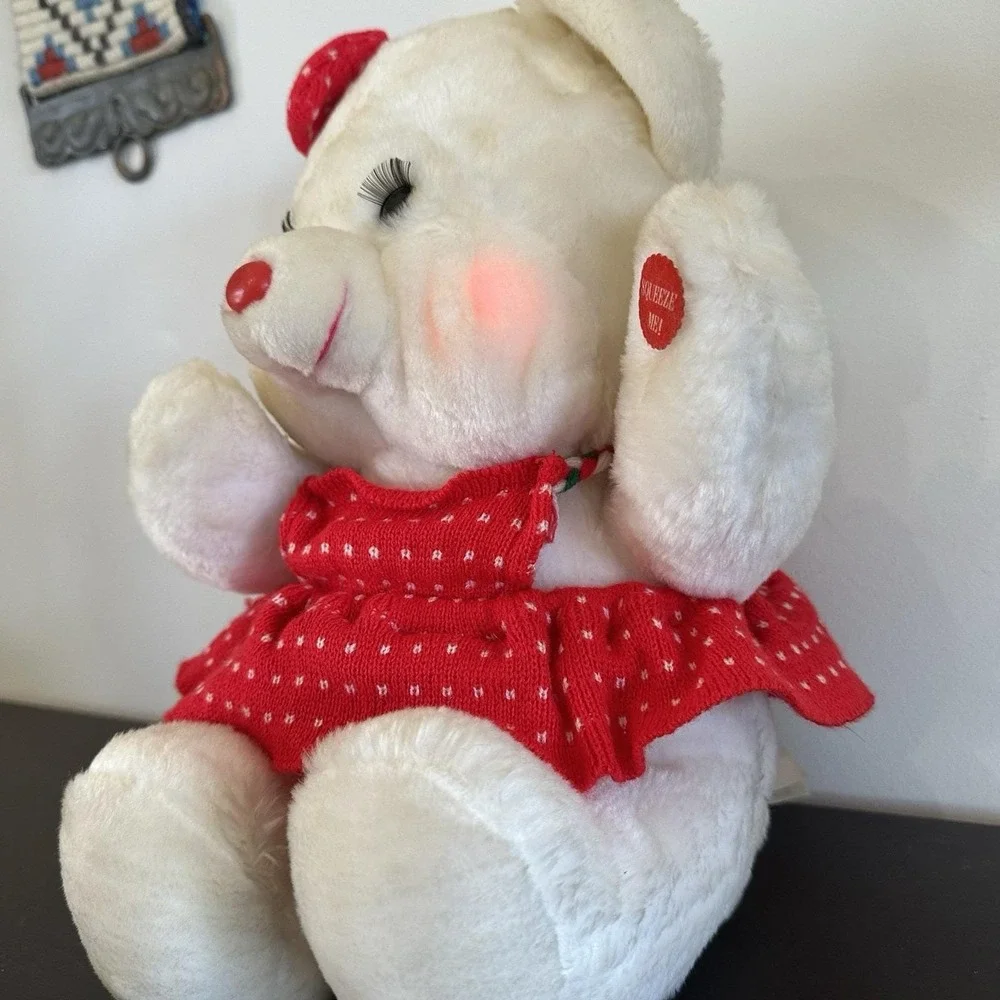 VTG 80's TL Toys White Christmas Girl Blushing Musical Teddy Bear Singing RARE