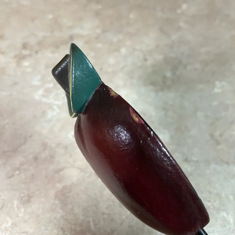 N/A decorative red