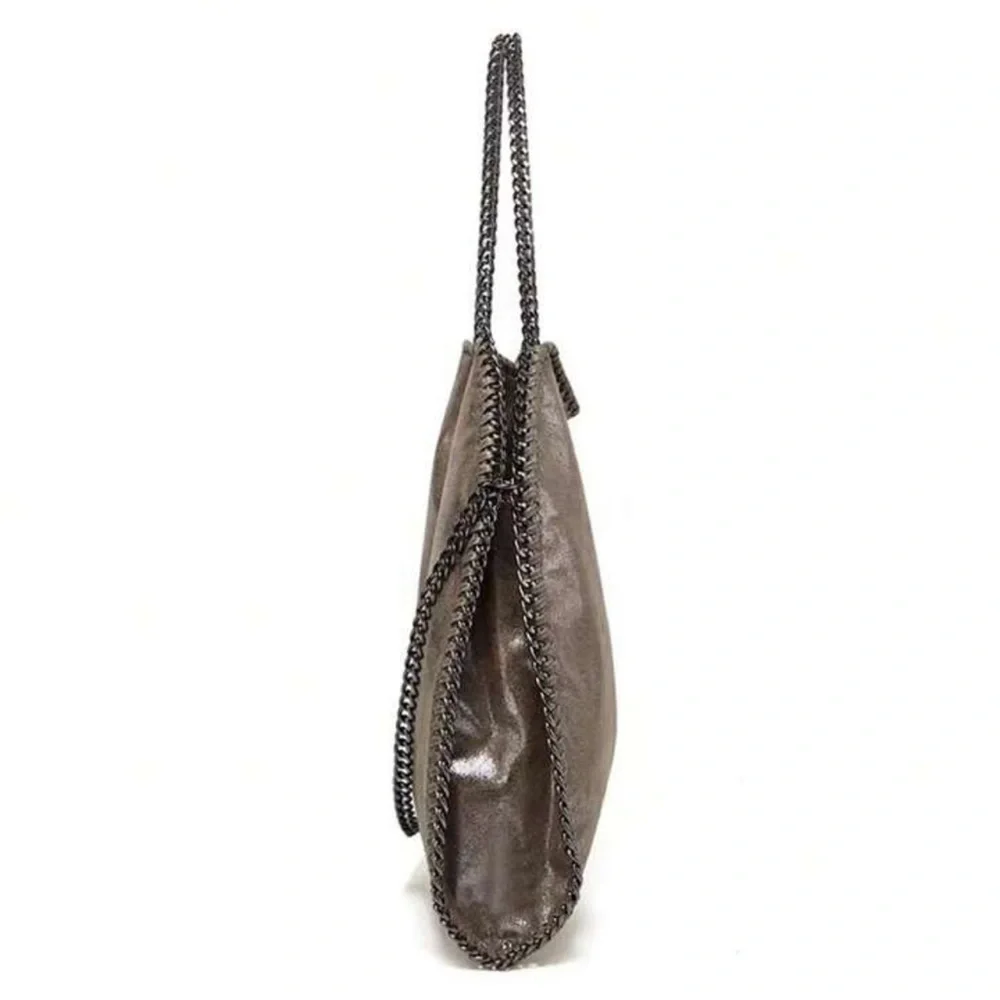 N/A stella chained