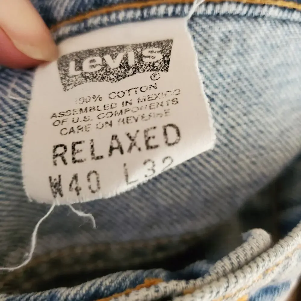 Levi's Light wash denim relaxed fit 540 Jeans Size 40x32 vintage
