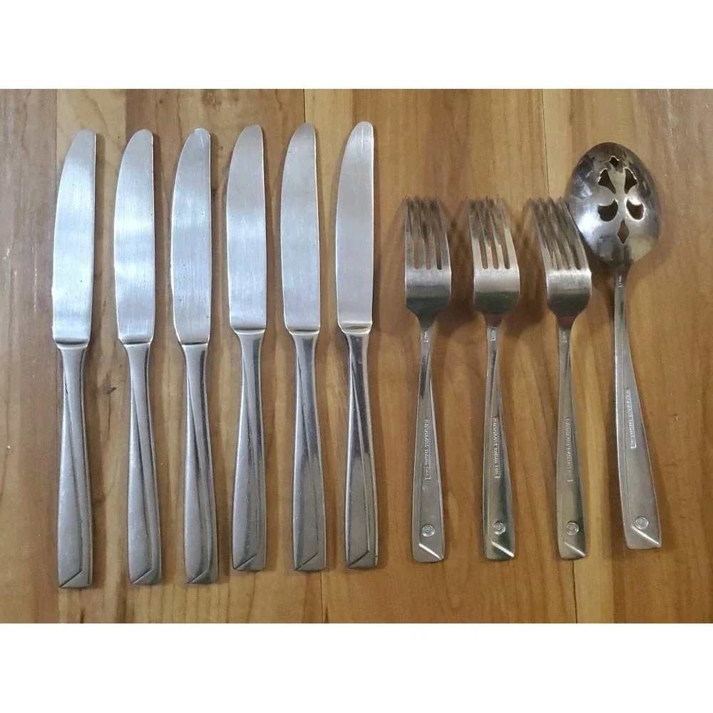 Pfaltzgraff portrait stainless