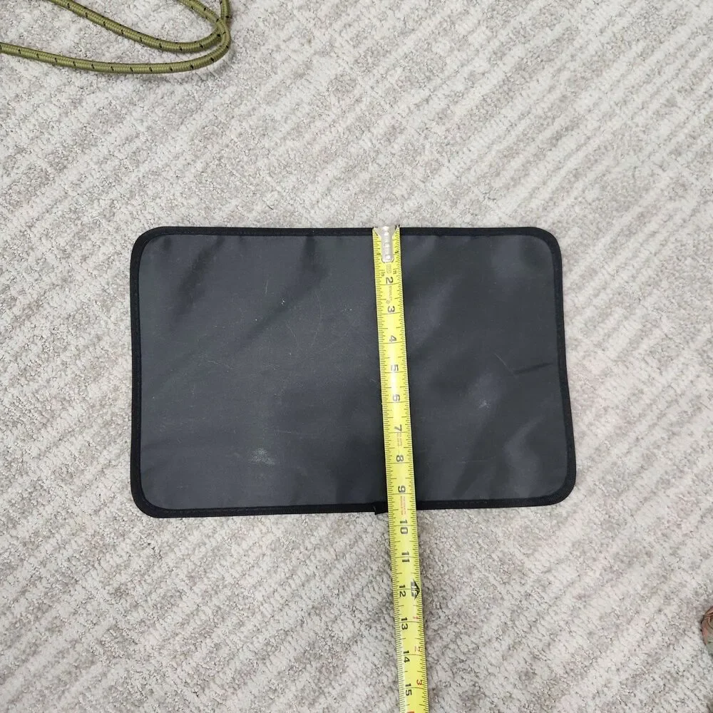 weighs 1lb