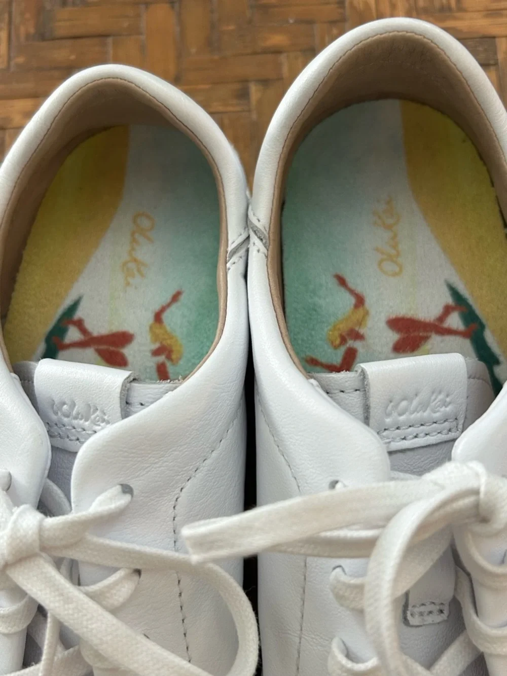 OluKai clean white