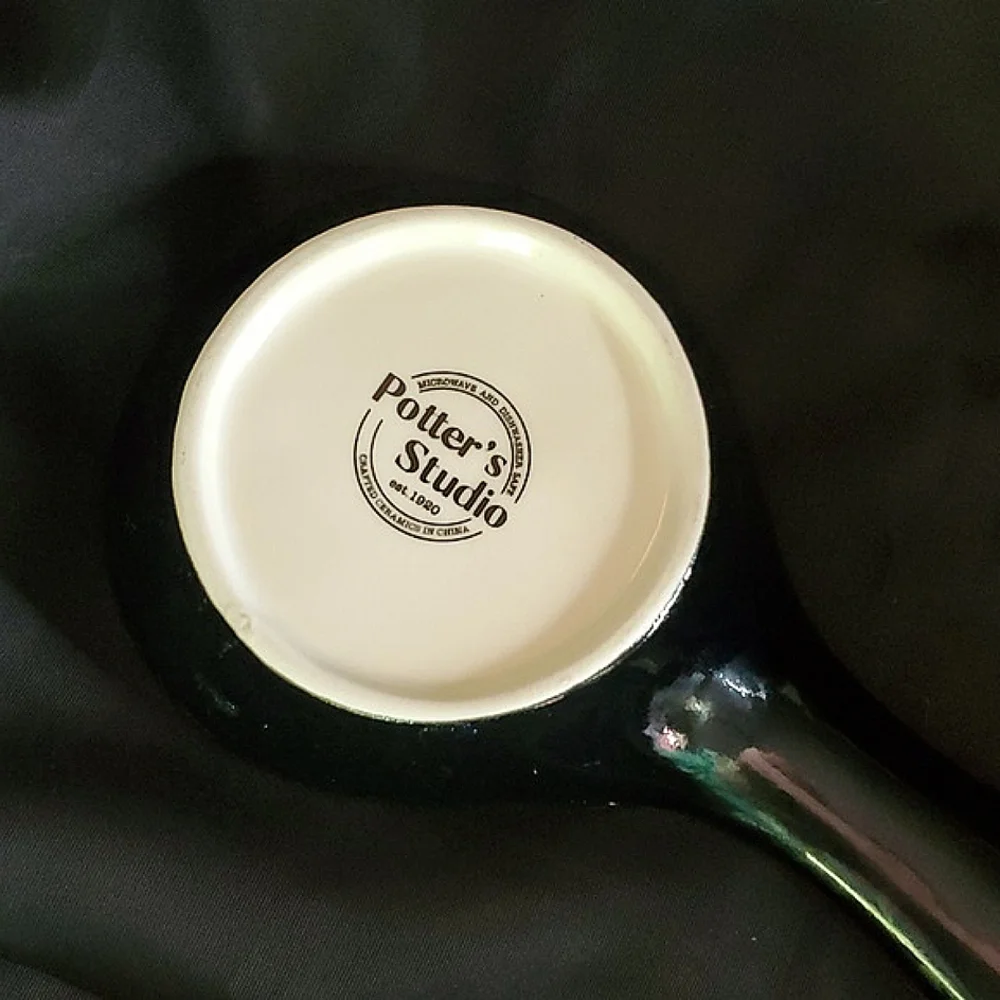 N/A design rest white