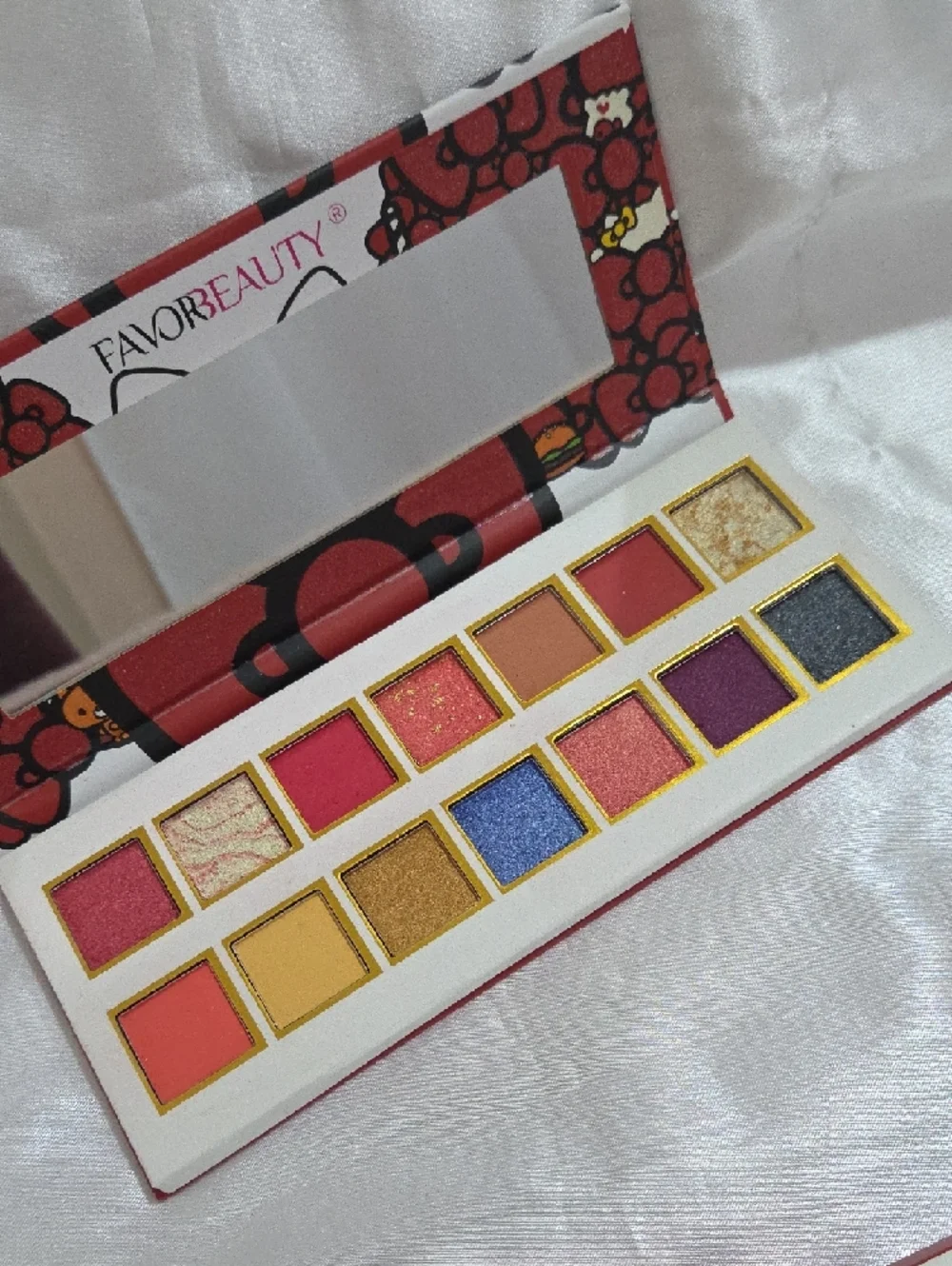 FavorBeauty versatile eyeshadow