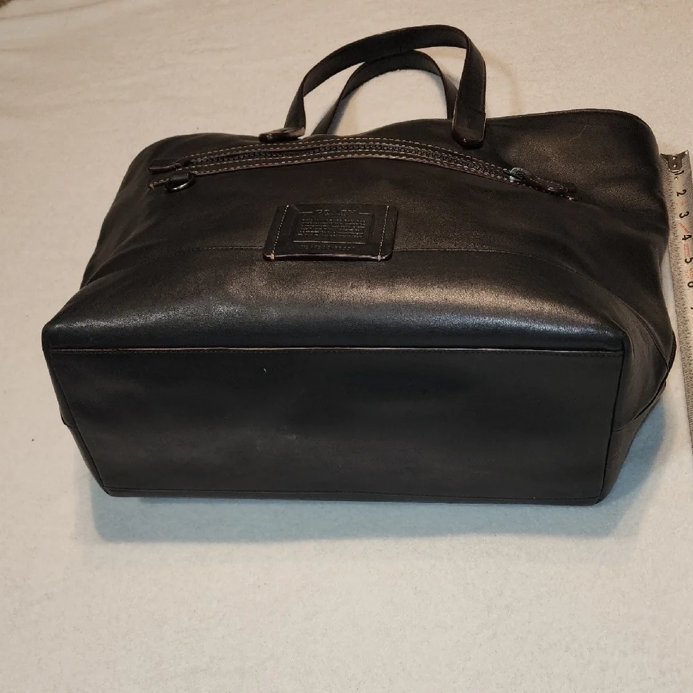 Coach elegant black