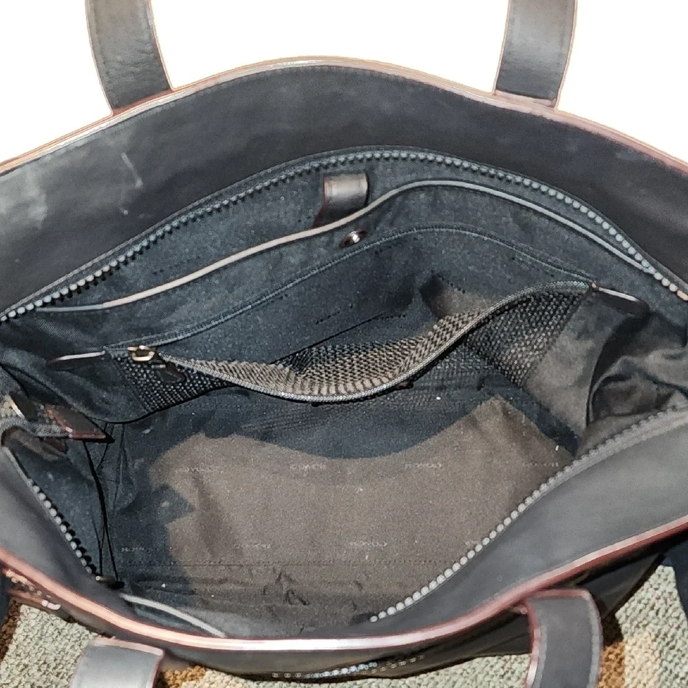 Coach elegant black