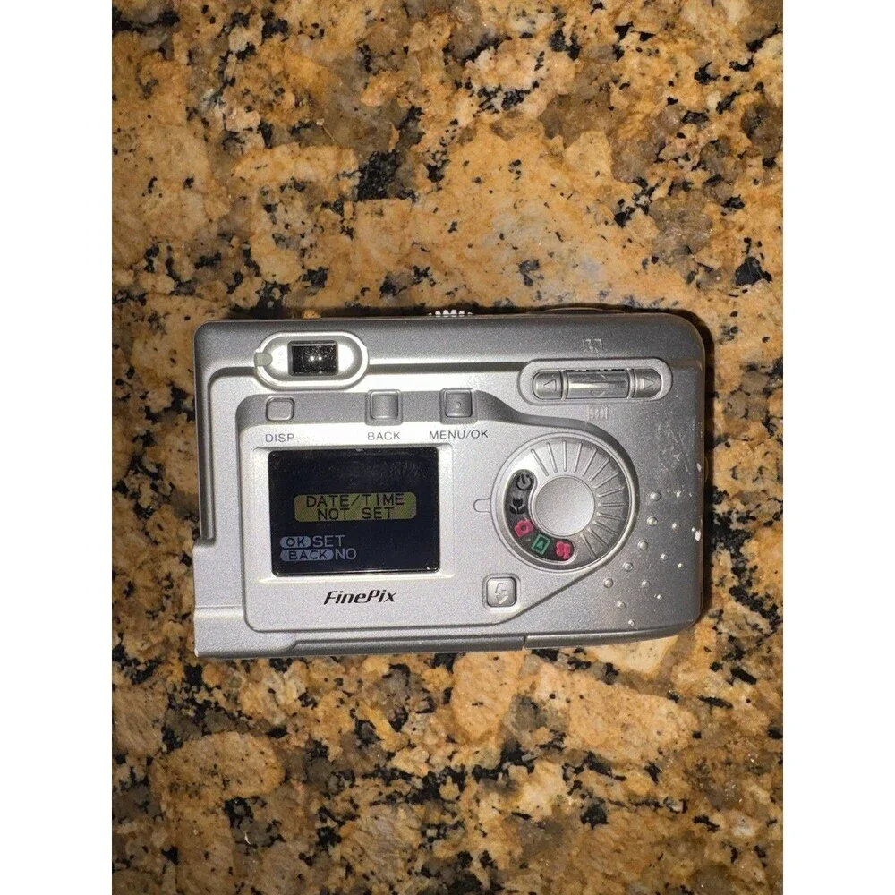 Vintage Fujifilm FinePix A Series A303 3.2MP Digital Camera - Working