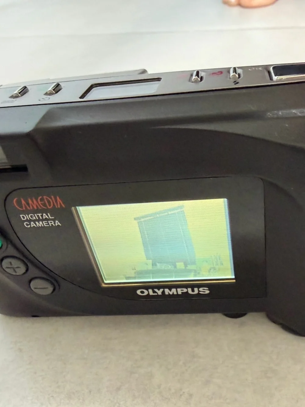 Olympus Camedia D-340R Silver Point-and-Shoot Digital Camera with Accessories