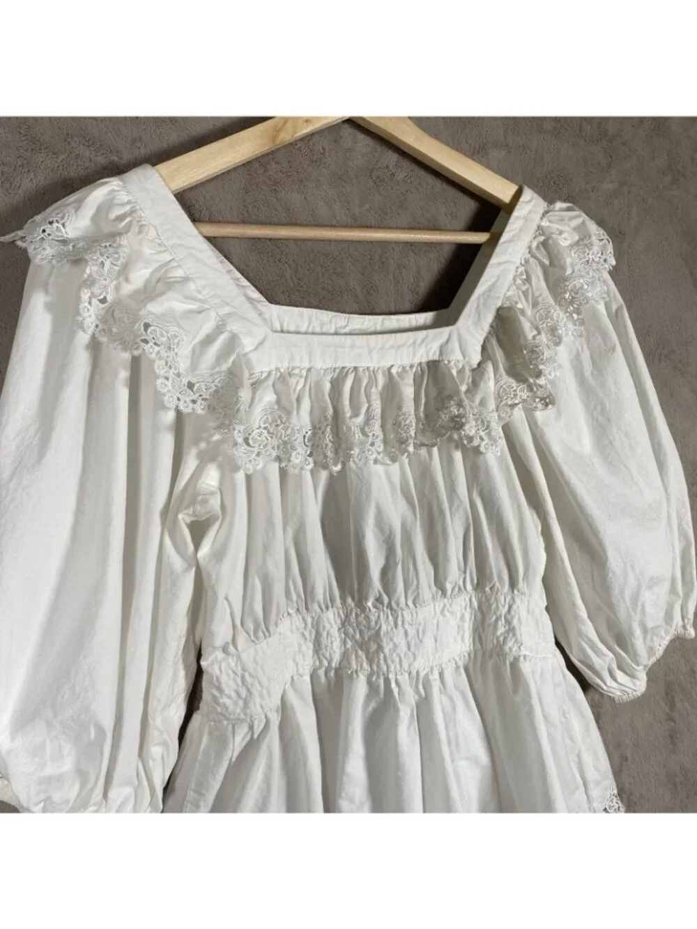 Maeve Peplum Eyelet Blouse M White Puff Sleeve Romantic Boho Peasant Milkmaid