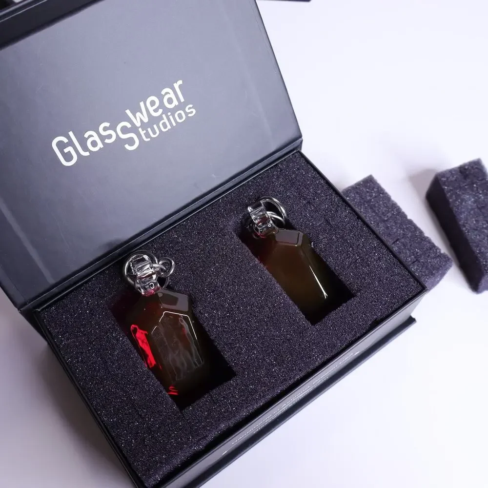GLASSWEAR STUDIOS Handmade Pinot Noir Red Rupee Weights 10g/2.5mm Hangers