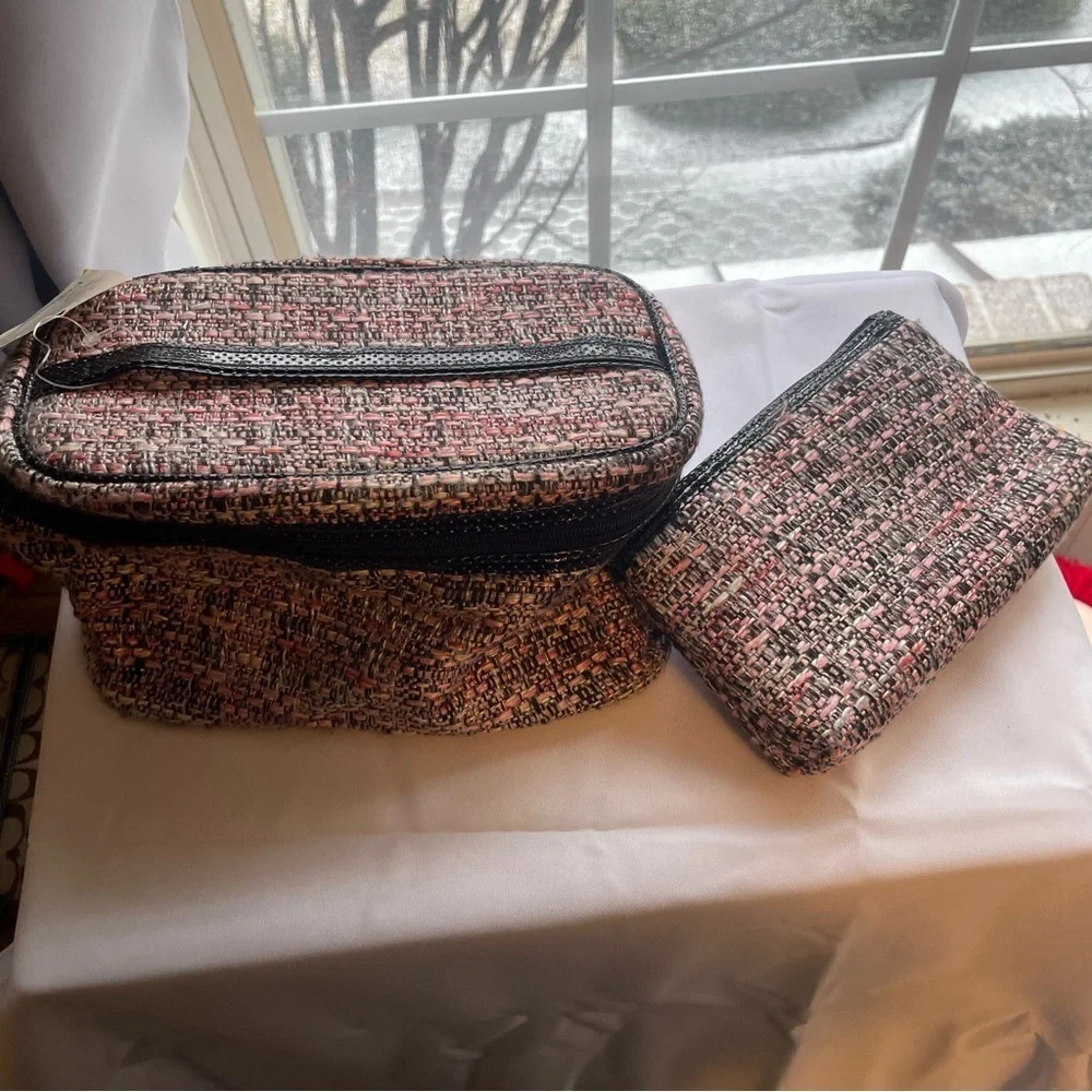 Celebrity Brand  Makeup Cosmetic Bag W Pouch Pink Black Tweed NWT