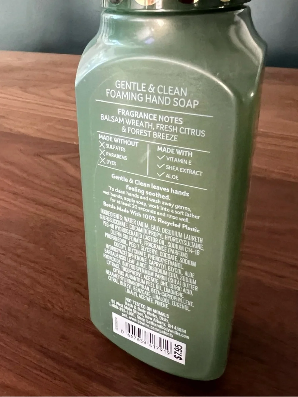 Bath & Body Works Winter Citrus Wreath Foaming Hand Soap - Green