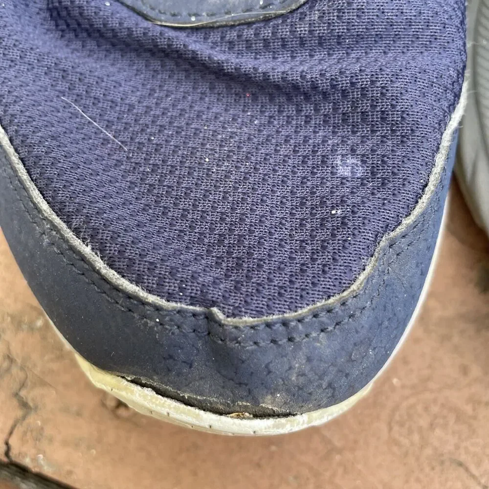 Asics great used