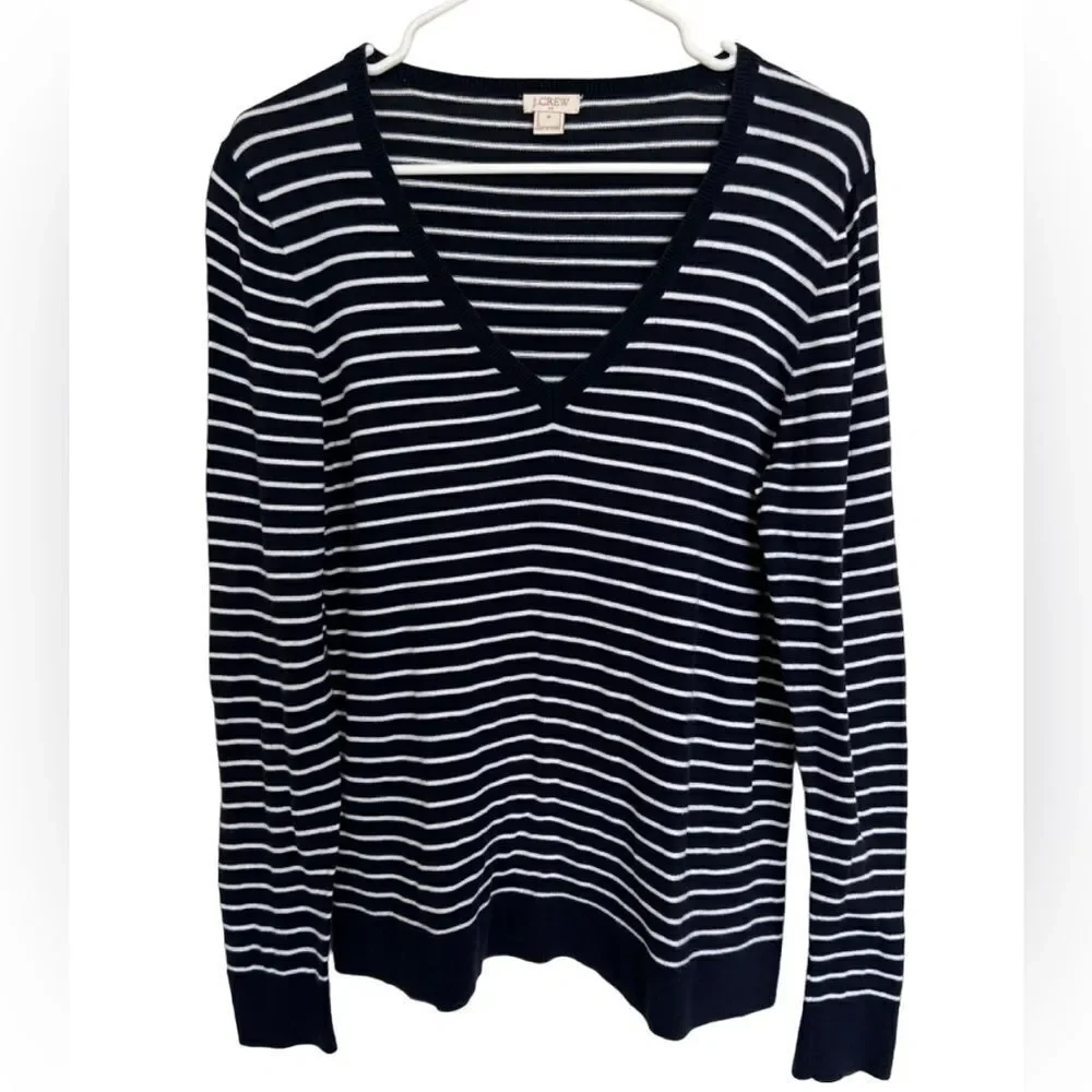 crew neck