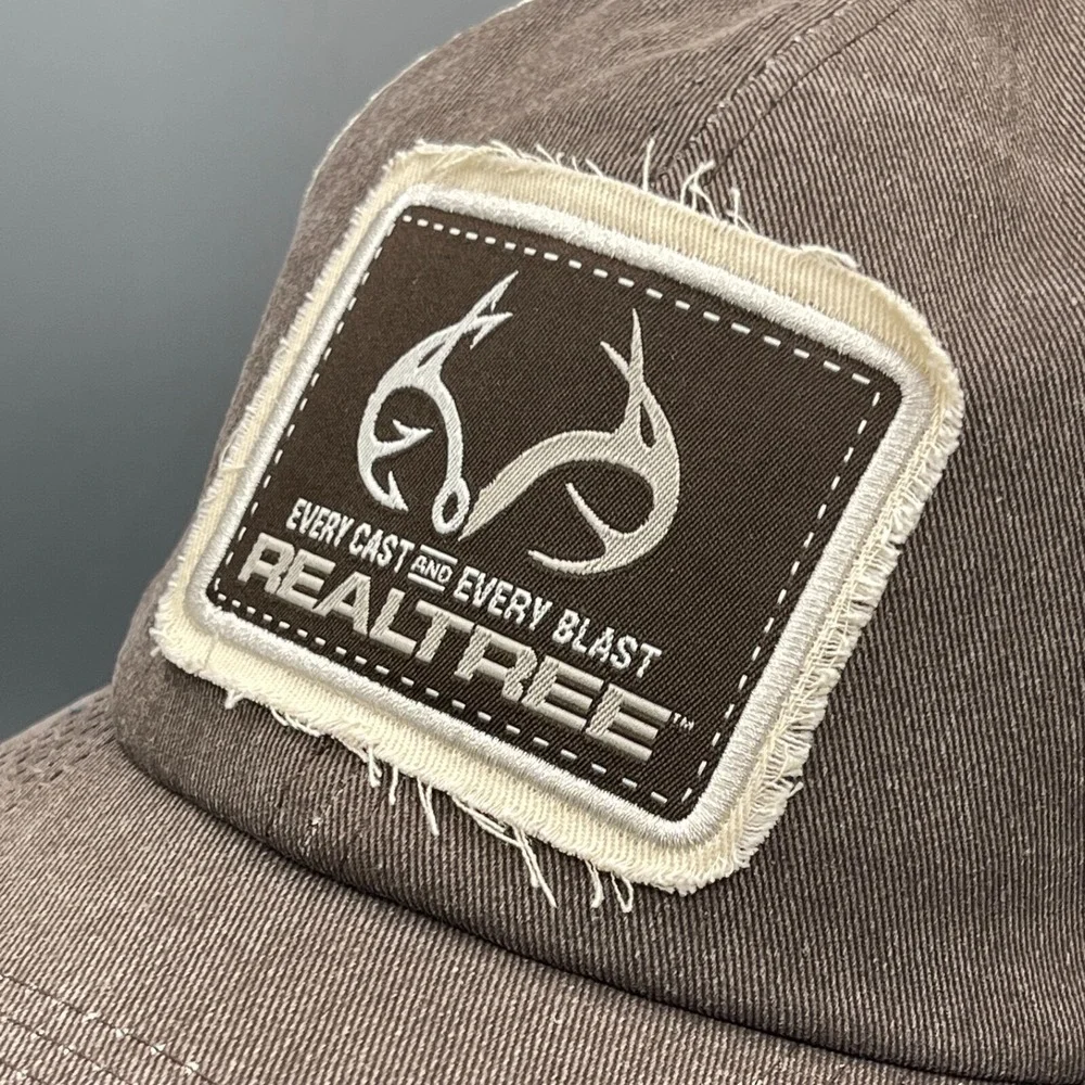 Realtree outdoors trucker