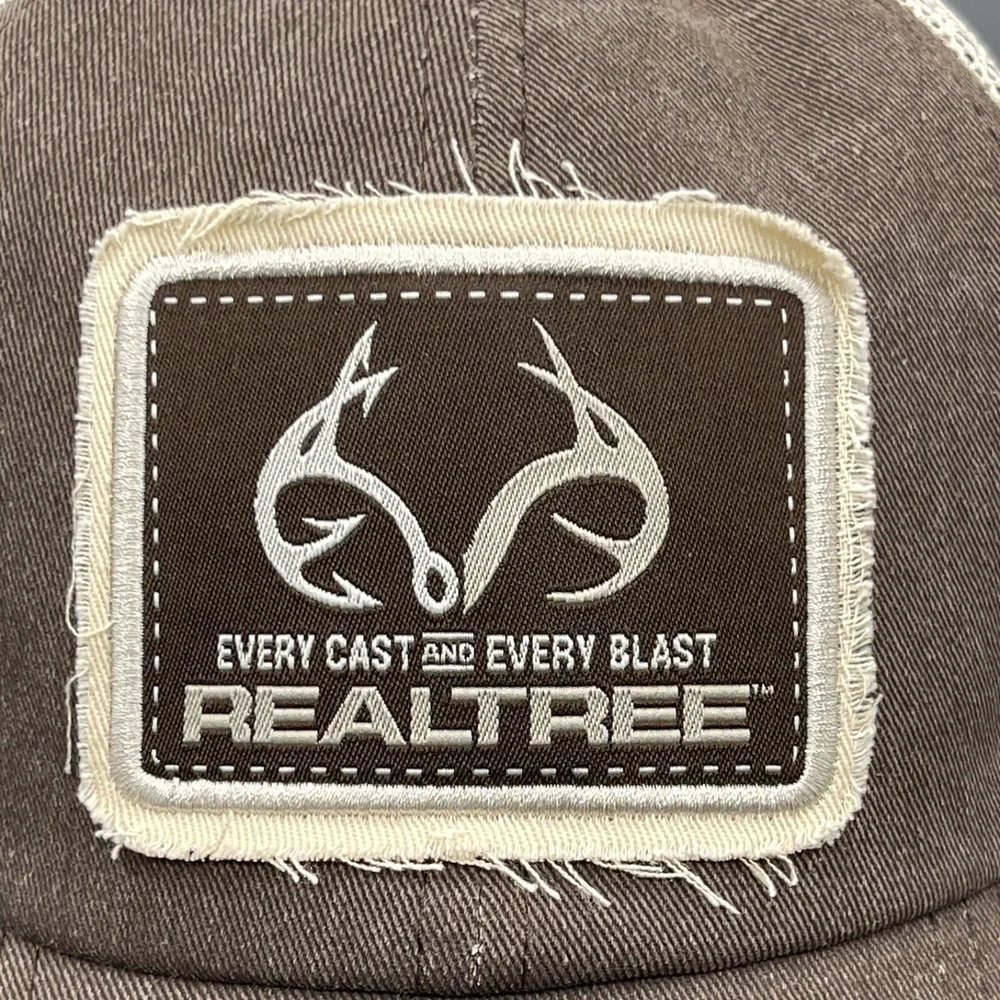Realtree outdoors trucker