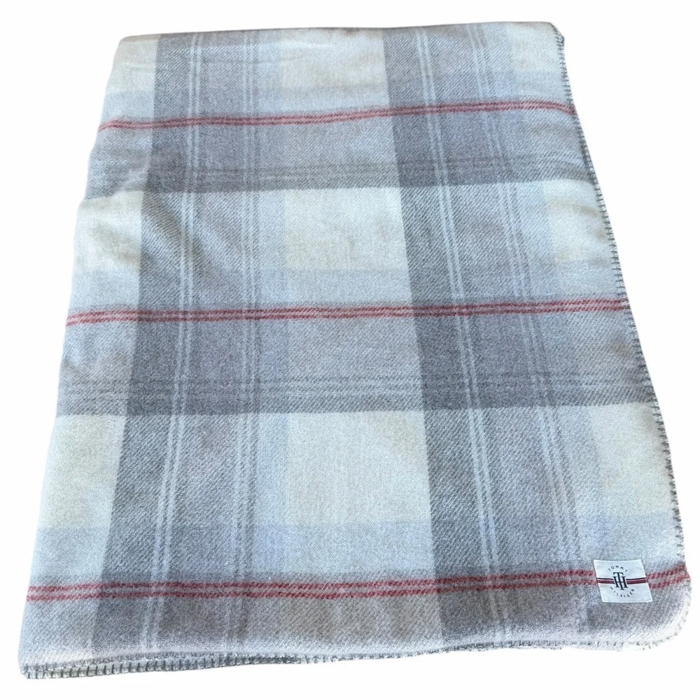Tommy Hilfiger 70” limited