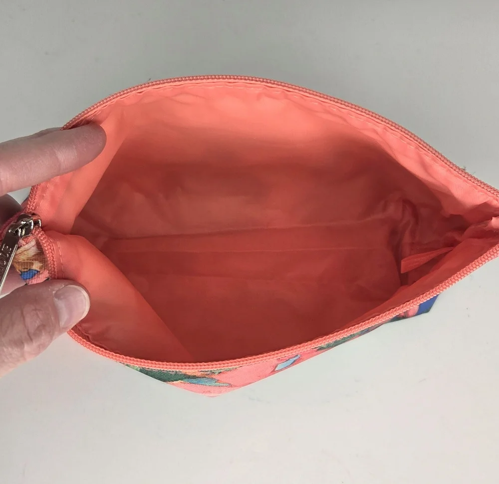 Clinique oz pouch boxed