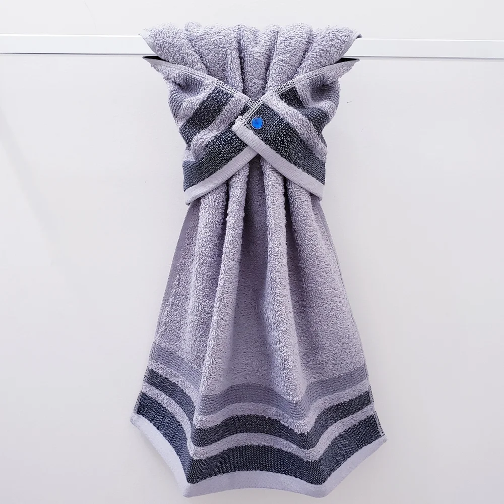 💚FINAL💚LAST 3 #0970-C ●NEW Gray Hang'N'Snap Hand Towel 🤍BLUE JEWEL SNAP