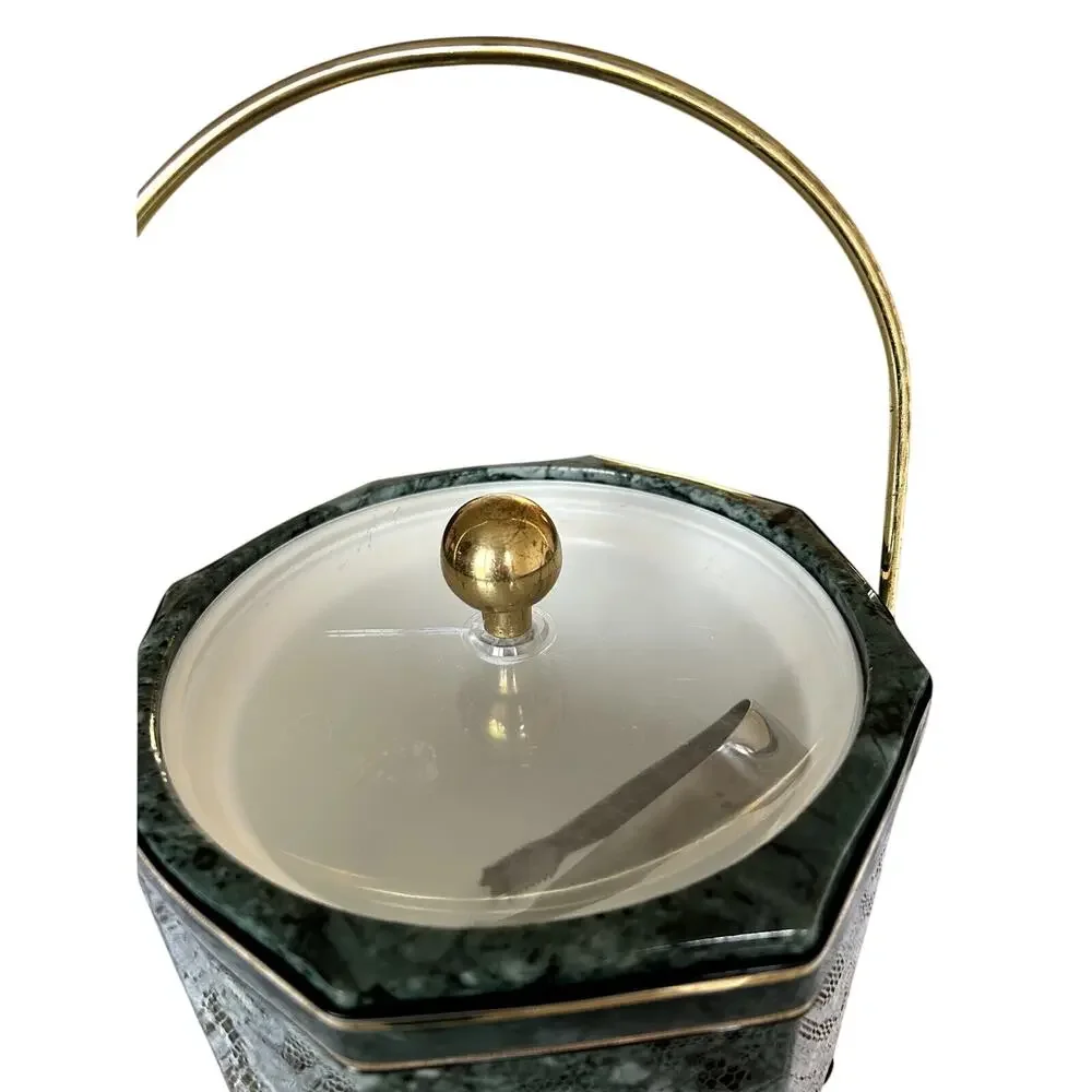 Kraftware step back