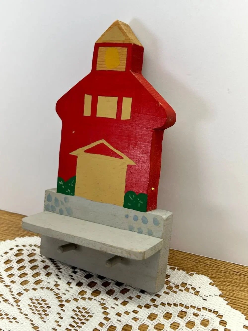Vintage Folk Art Wooden Schoolhouse Key Holder Wall Rack Peg Rack Rustic