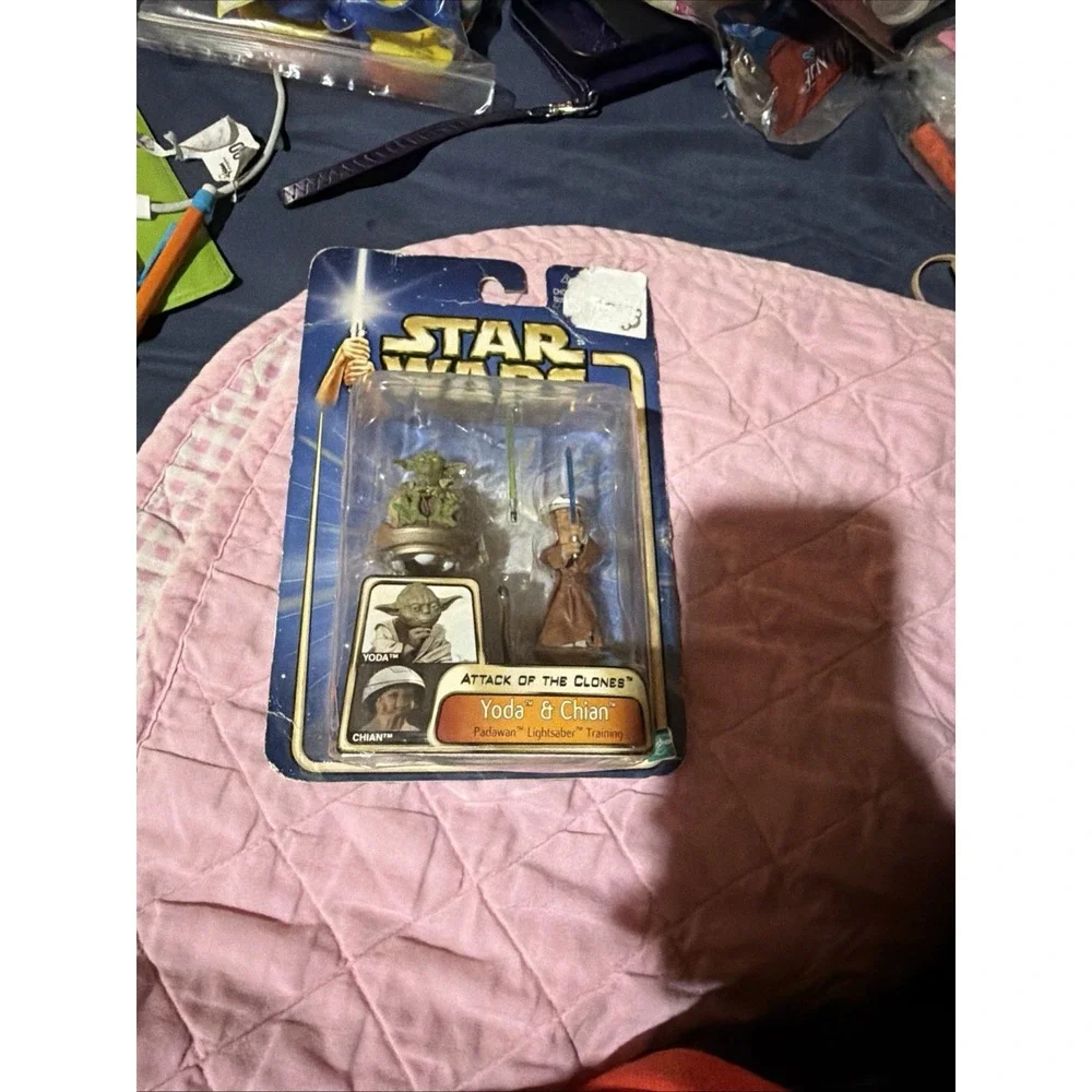 2002 MOC STAR WARS AOTC YODA & CHIAN ACTION FIGURES HASBRO