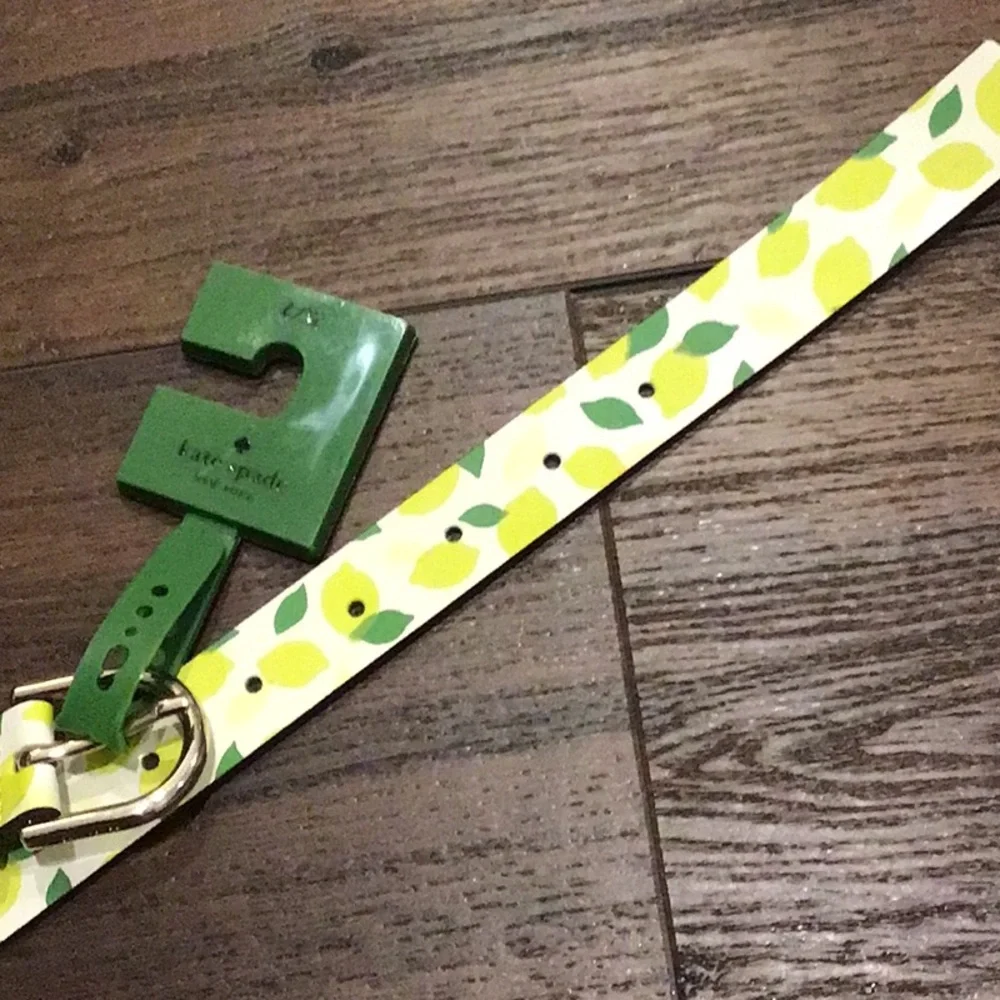 Kate Spade New York NWT genuine leather Lemon Belt Bag size L/XL.