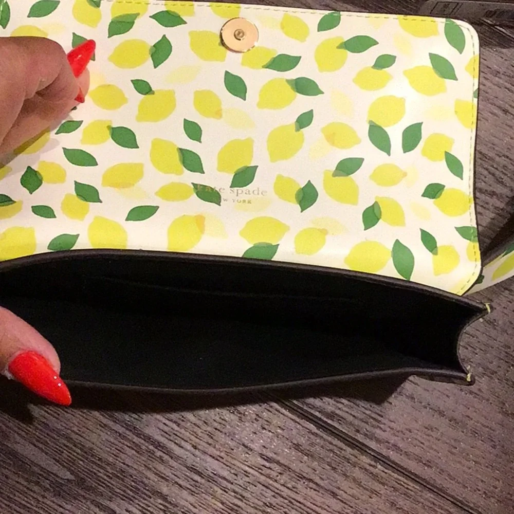 Kate Spade New York NWT genuine leather Lemon Belt Bag size L/XL.