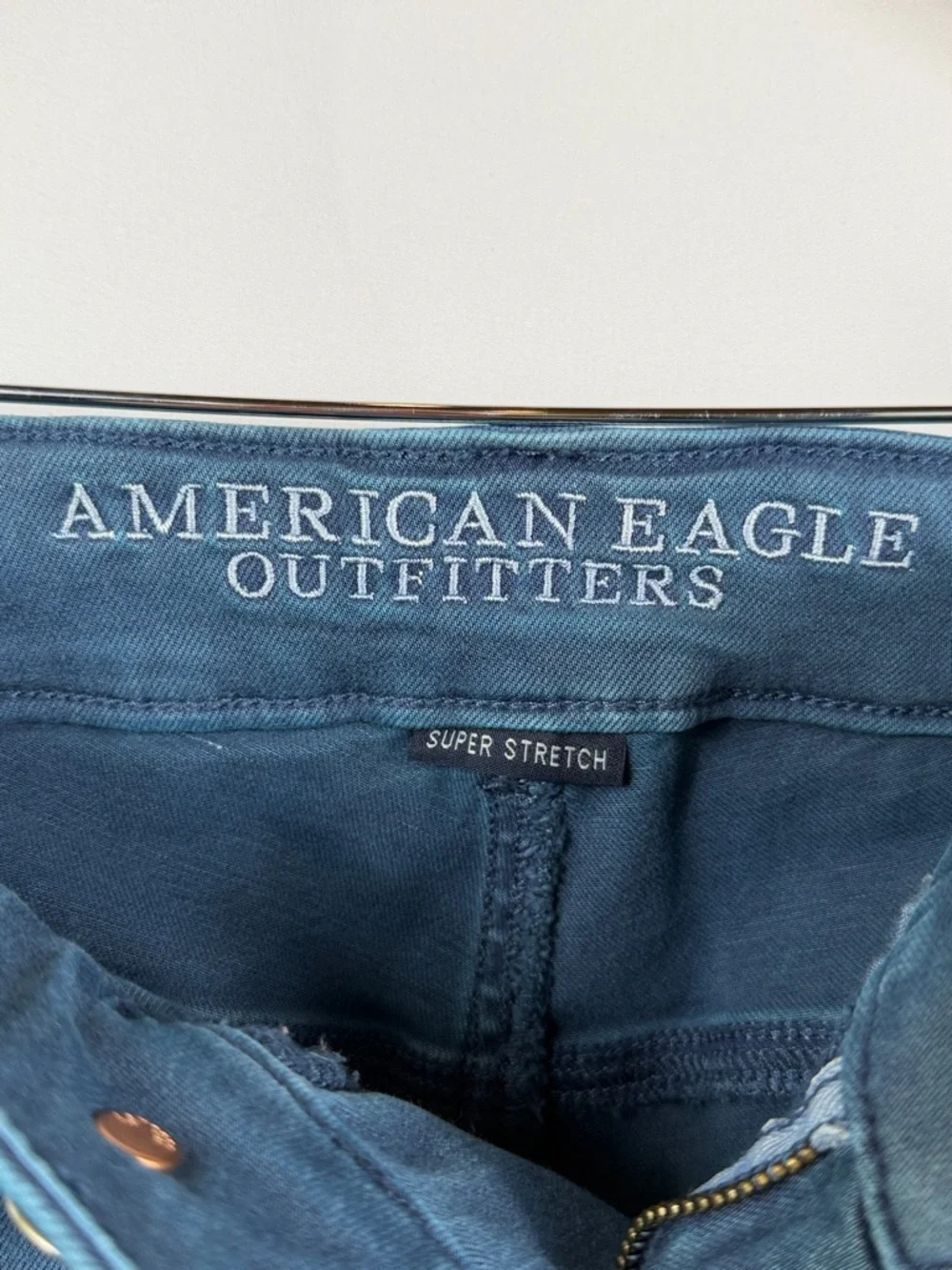 American Eagle AEO Twill, Teal Super Stretch Shorts. Womens Size 10. Comfy